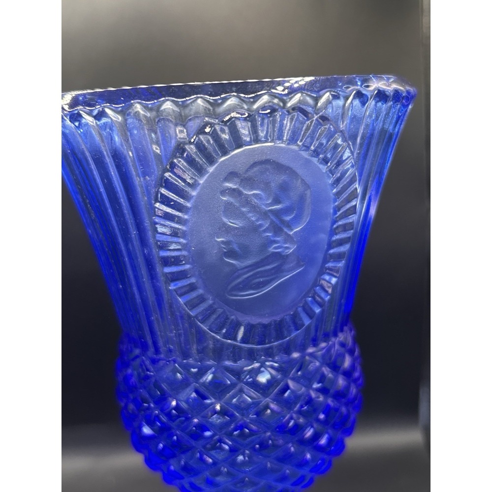 Pair of Vintage Cobalt Blue George & Martha Washington Goblets/Wine Glasses - Picture 3 of 7